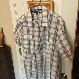 Men’s casual button down shirt